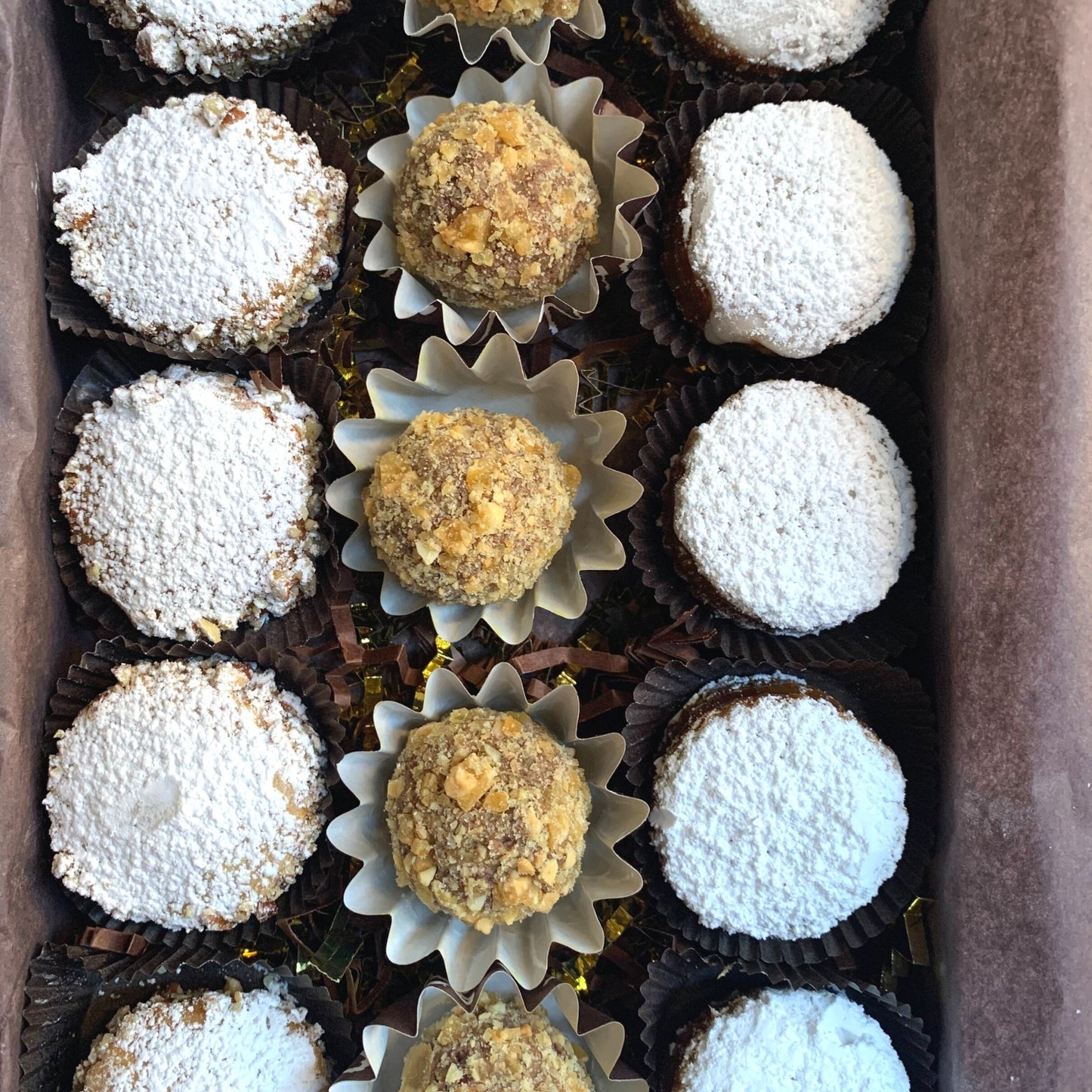 Trio Assortment Gift Box (Classic Alfajor, Pecan Alfajor and Praline Peanut Butter Truffle)